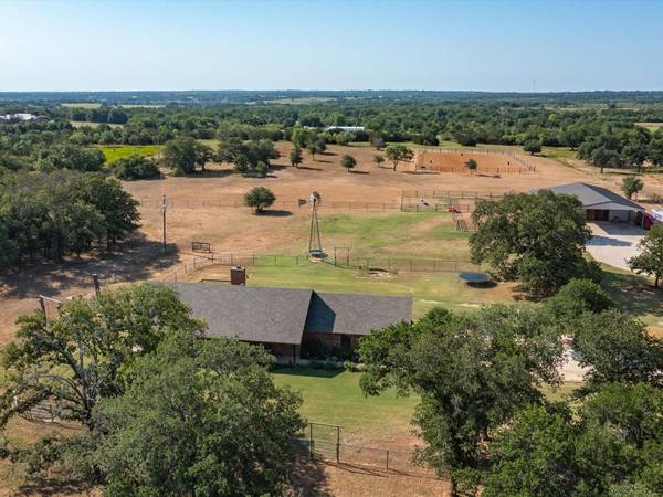 570 Private Road 711, Stephenville, TX 76401