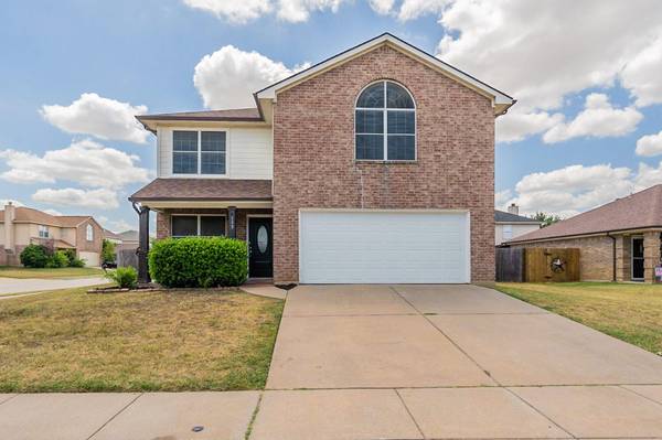 113 Centennial Place, Crowley, TX 76036