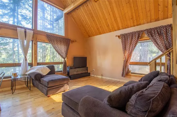 Pender Island, BC V0N 2M2,2605 Gunwhale Rd