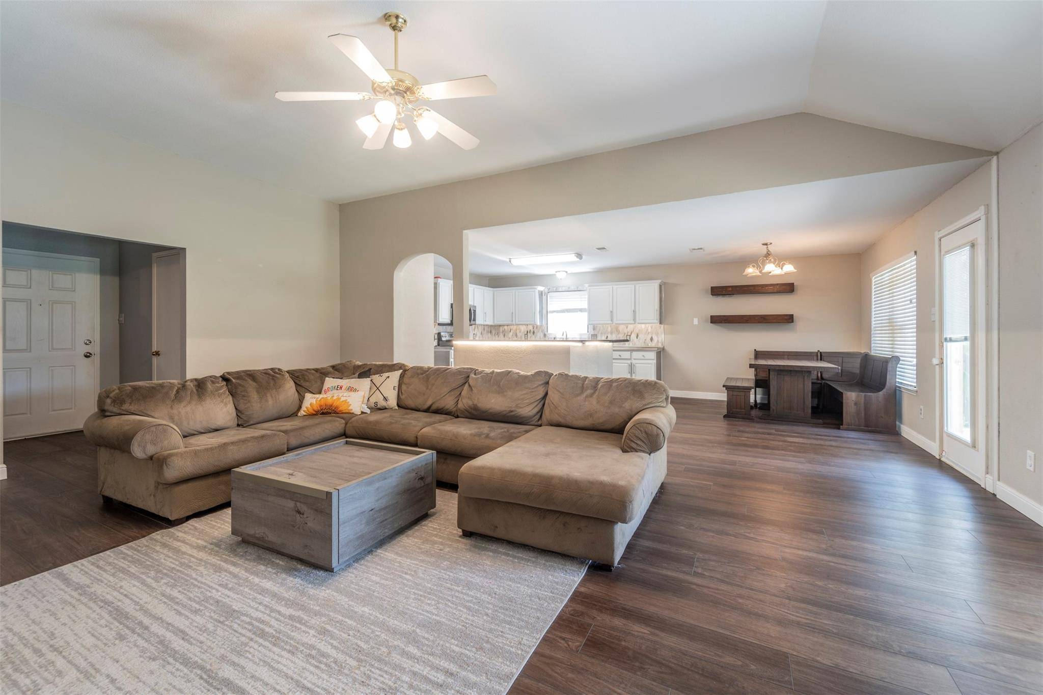 Arlington, TX 76002,202 Kenosha Lane