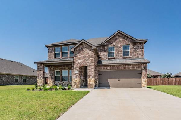 1534 Shoreline Drive, Waxahachie, TX 75165