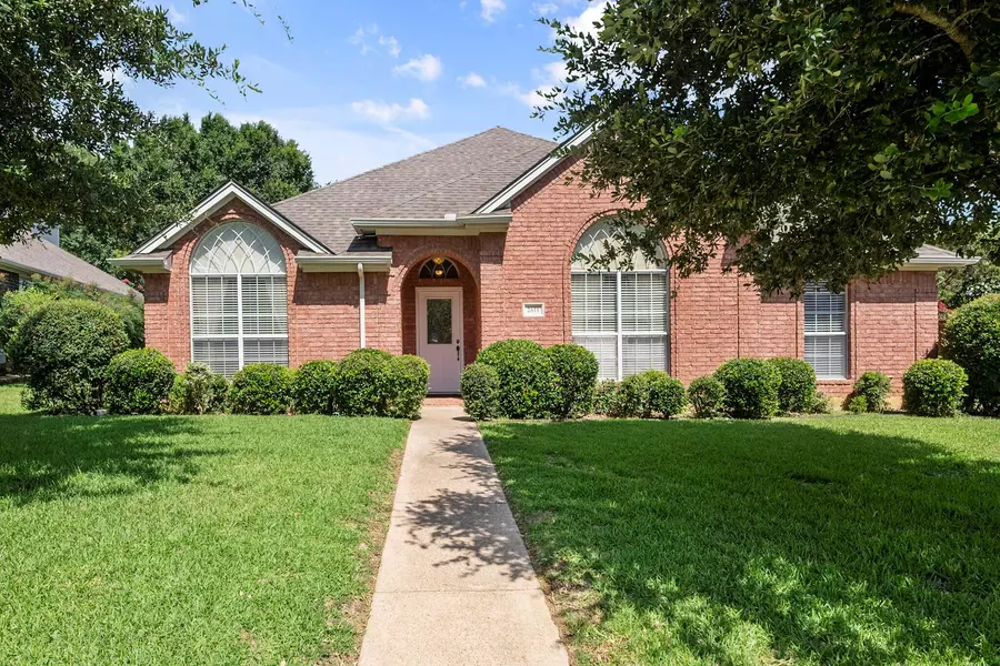 2611 Wild Ivy Trail, Mansfield, TX 76063