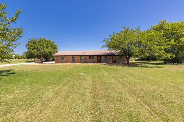 4834 Fm 2736, Campbell, TX 75422