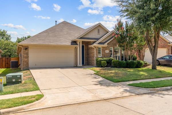 508 Grayson Lane, Lake Dallas, TX 75065