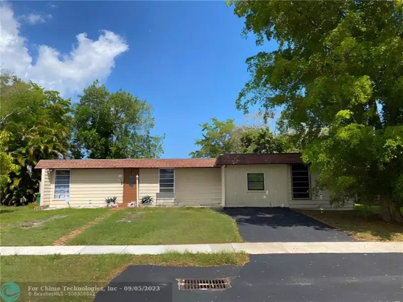 7906 NW 74th Ave, Tamarac, FL 33321