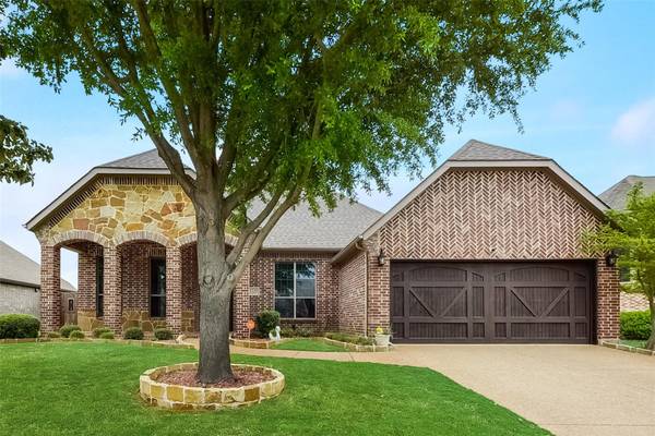 1128 Grayhawk Drive, Forney, TX 75126