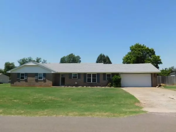 Tuttle, OK 73089,613 Meadow Lane