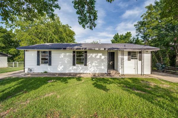 505 Denton Street, Sanger, TX 76266