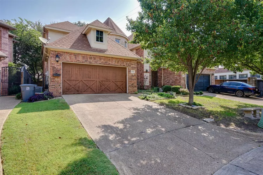 8784 Oak Stream, Dallas, TX 75243