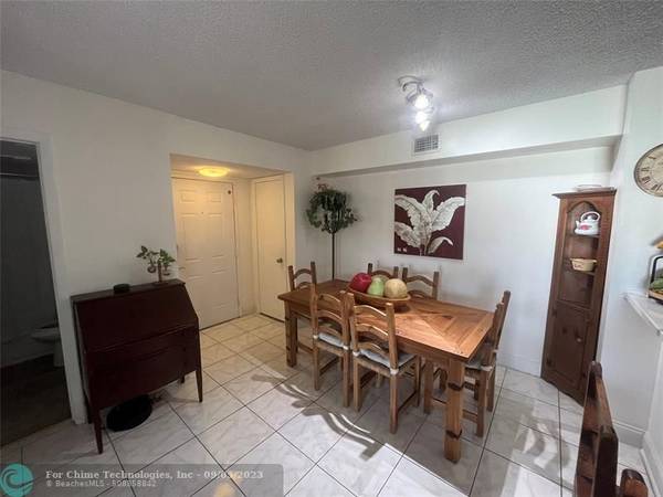 Hollywood, FL 33021,570 S Park Rd  #23-6