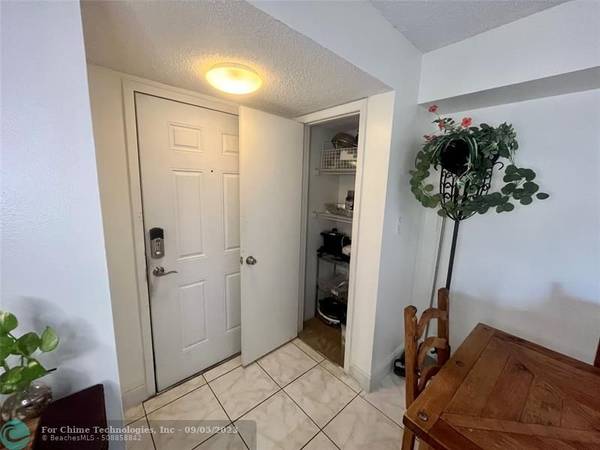 Hollywood, FL 33021,570 S Park Rd  #23-6