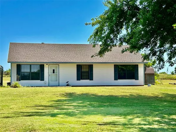 1207 County Street 2953, Tuttle, OK 73089