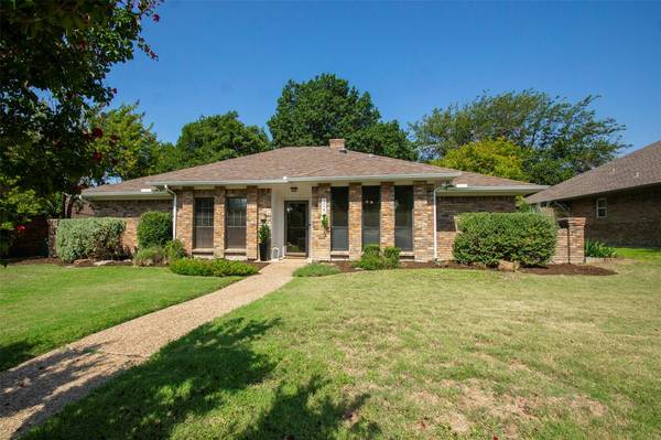 3025 Roundrock Trail, Plano, TX 75075