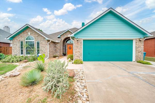 Denton, TX 76207,2209 Westview Trail