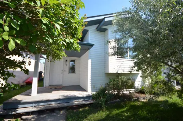 Sylvan Lake, AB T4S 1T4,12 Halsall ST