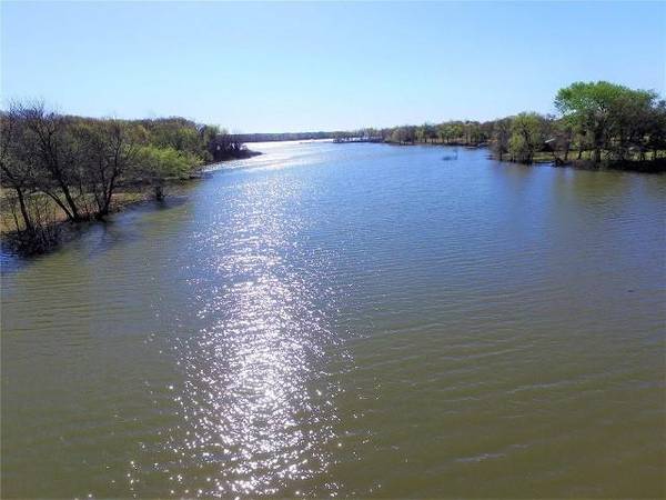 305 Vanceville Drive, West Tawakoni, TX 75474