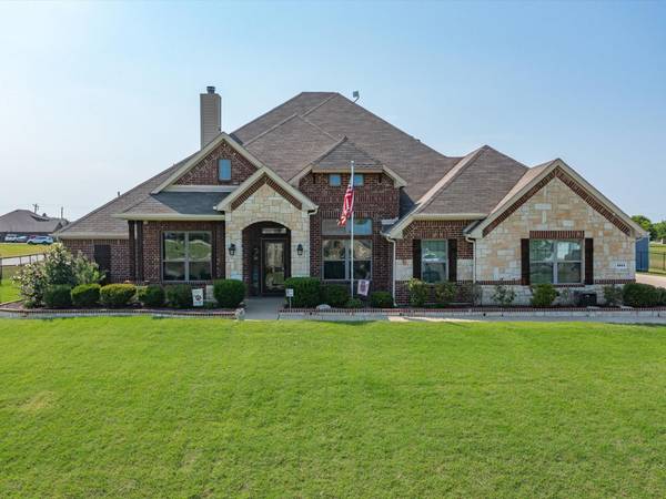 4011 Honeysuckle Lane, Kaufman, TX 75142