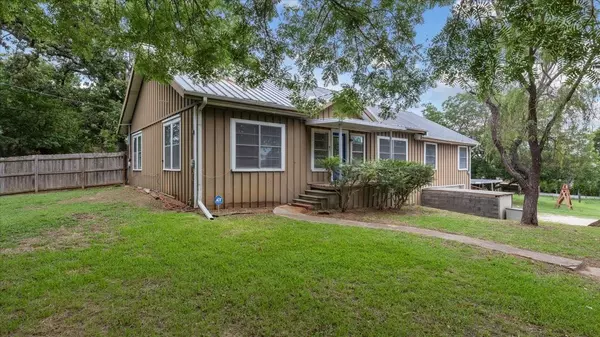 Denison, TX 75020,4566 Theresa Drive