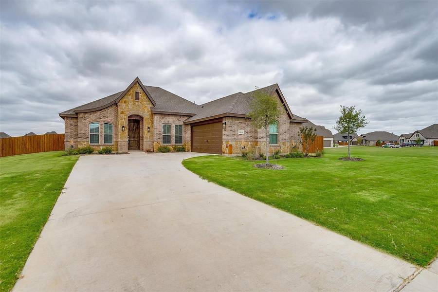 12613 Panther Creek Drive, Godley, TX 76044