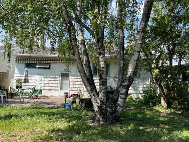 Calgary, AB T2S 1G7,715 49 AVE SW