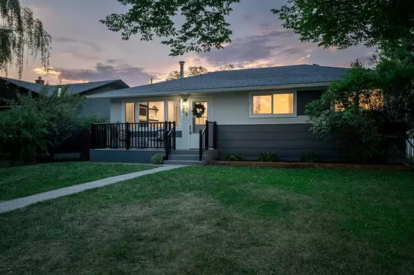 Calgary, AB T2J 0X3,24 Armstrong CRES SE