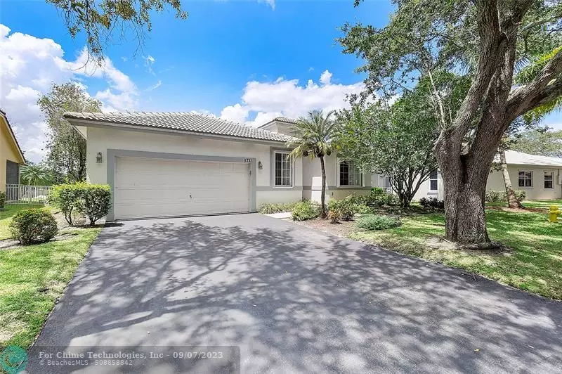 5721 NW 48th Ct, Coral Springs, FL 33067