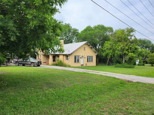 418 W 4th Street, Justin, TX 76247