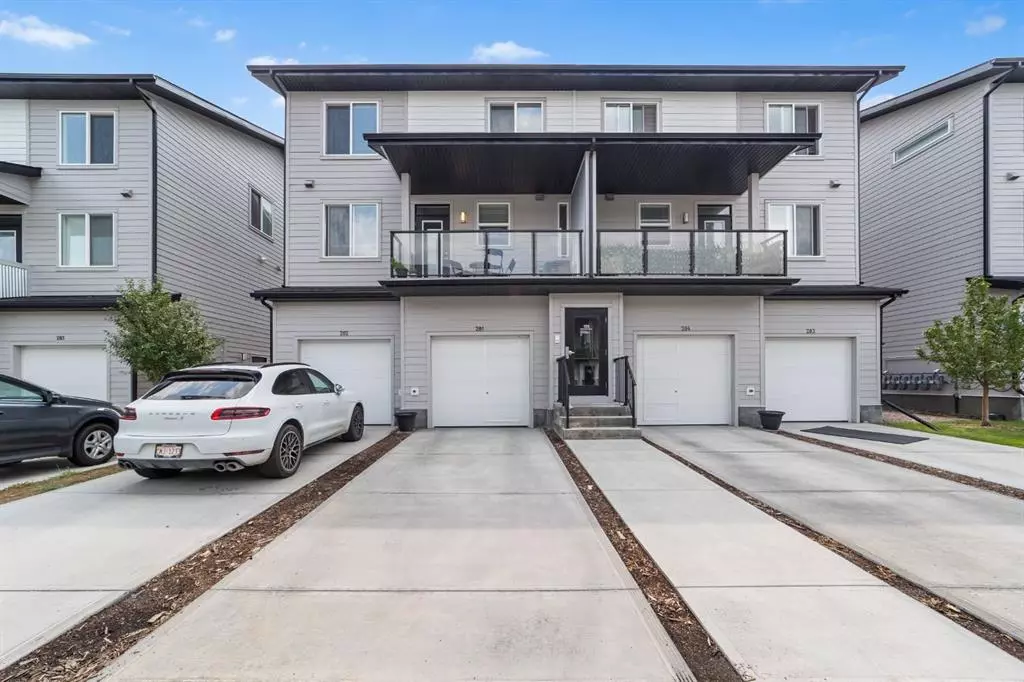 Calgary, AB T3N 1M6,135 Redstone WALK NE #201