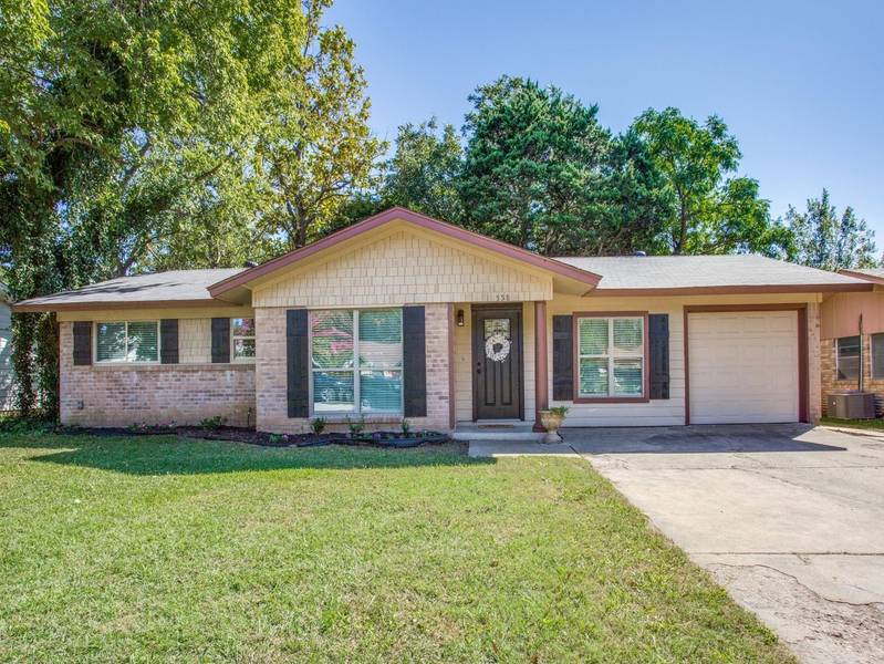 558 Northside Avenue, Lewisville, TX 75057