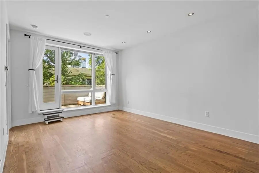 660 Bergen ST #3D, Brooklyn, NY 11238