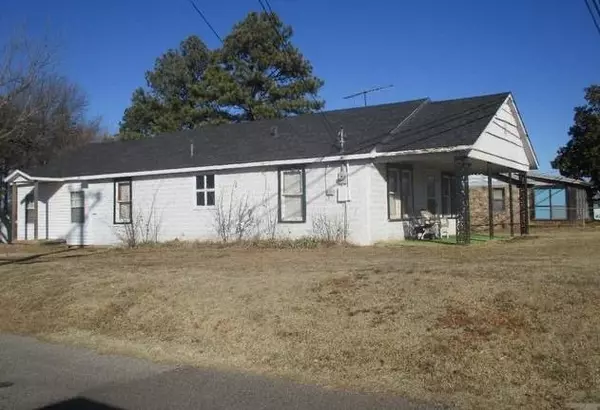 112 W Green Street, Meeker, OK 74855