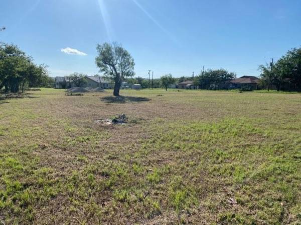 416 E 10th,  Baird,  TX 79504