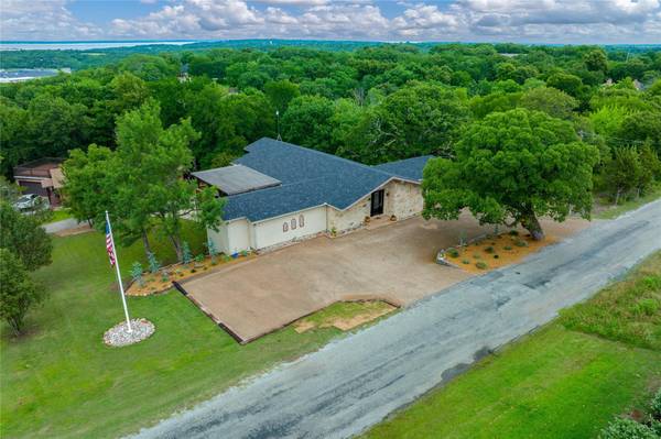 801 Lakecrest Drive, Pottsboro, TX 75076