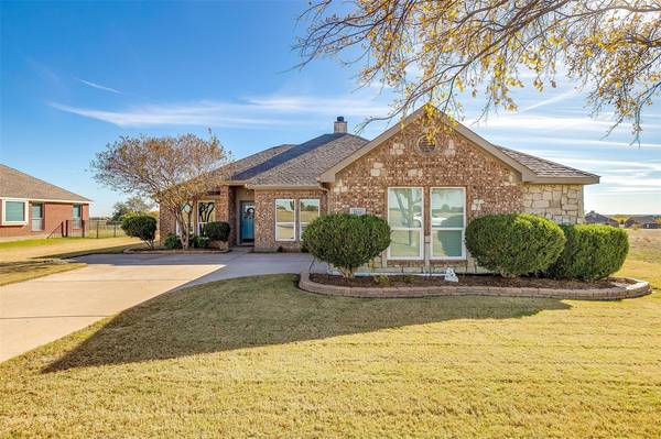 7233 Muirfield Drive, Cleburne, TX 76033