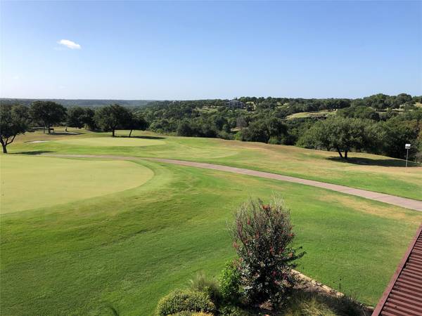 8000 Scotscraig Drive,  Cleburne,  TX 76033