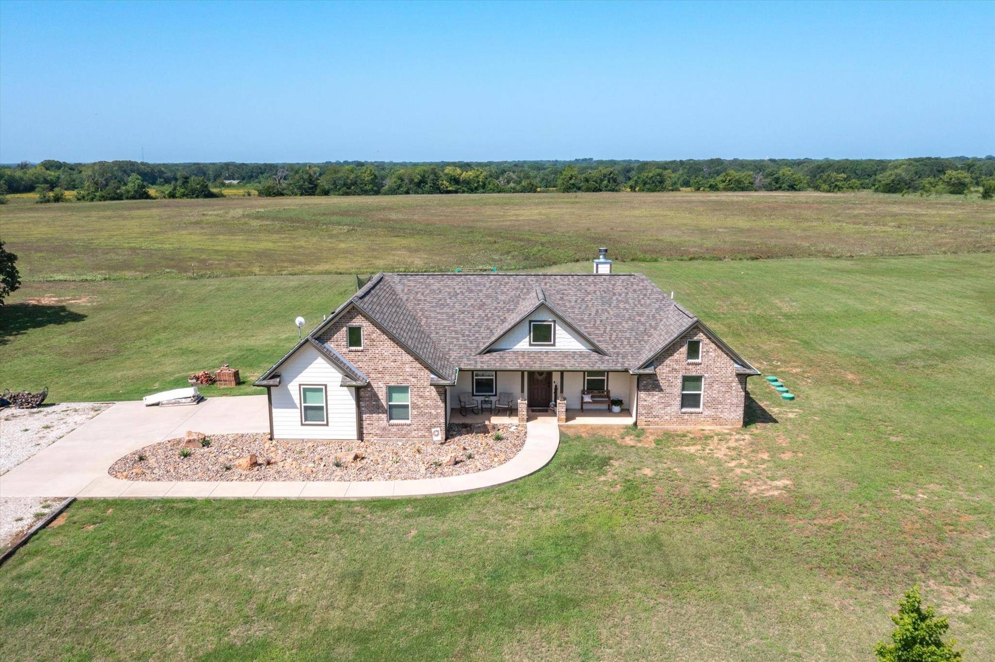 2061 Vz County Road 3507,  Edgewood,  TX 75117