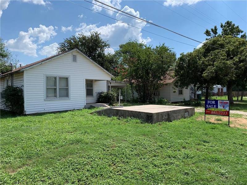 603 Montague Street, Nocona, TX 76255