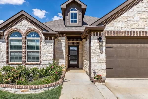 11121 Cobalt Drive, Aubrey, TX 76227