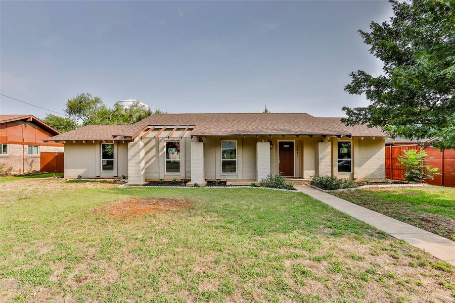 3821 Blue Trace Lane, Farmers Branch, TX 75244