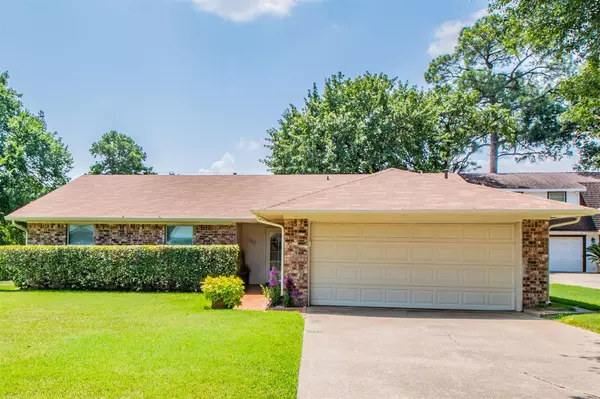 156 Pine Drive, Lewisville, TX 75057