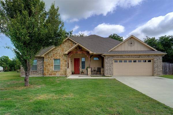 342 W Huffman Street, Krum, TX 76249