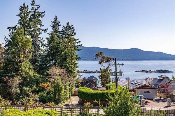 Salt Spring, BC V8K 1H5,770 Vesuvius Bay Rd #9