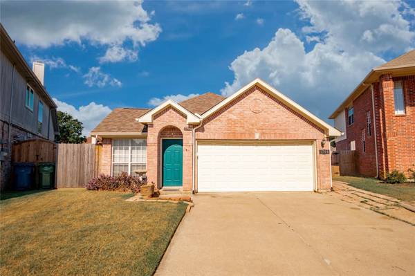 1708 Sandera Court, Flower Mound, TX 75028