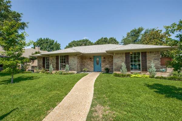 525 Ridgegate Drive, Garland, TX 75040