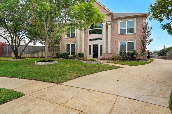 7804 Baywood Court, North Richland Hills, TX 76182