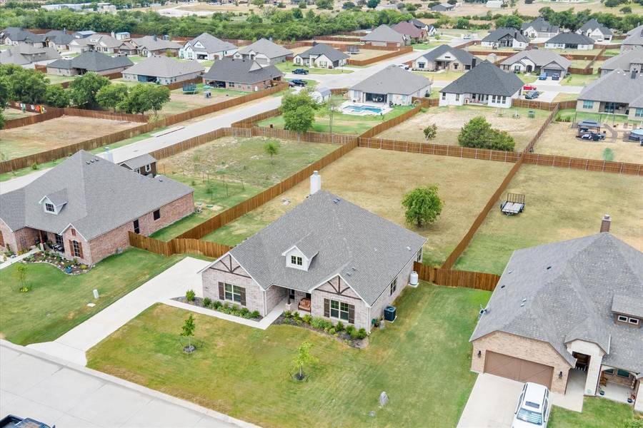 119 Oak View Drive, Godley, TX 76044