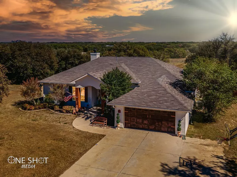 2325 Thomas Drive, Brownwood, TX 76801