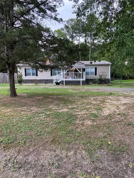 7143 Golden Meadows Road, Greenwood, LA 71033