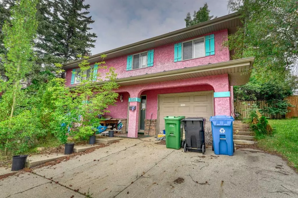 Calgary, AB T3A 1P9,5532 Dalhousie DR NW