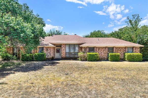 6219 S Ridge Road, Fort Worth, TX 76135